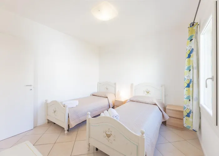 Ea Bianca 6 People With Sea View Байя Сардиния